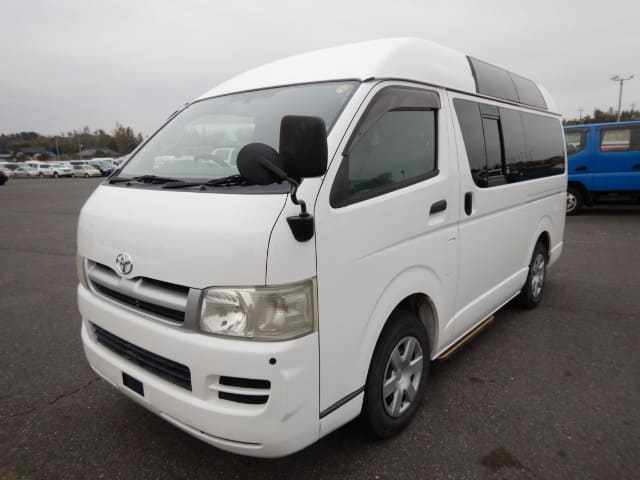 TOYOTA / Regiusace Van (CBF-TRH200K)