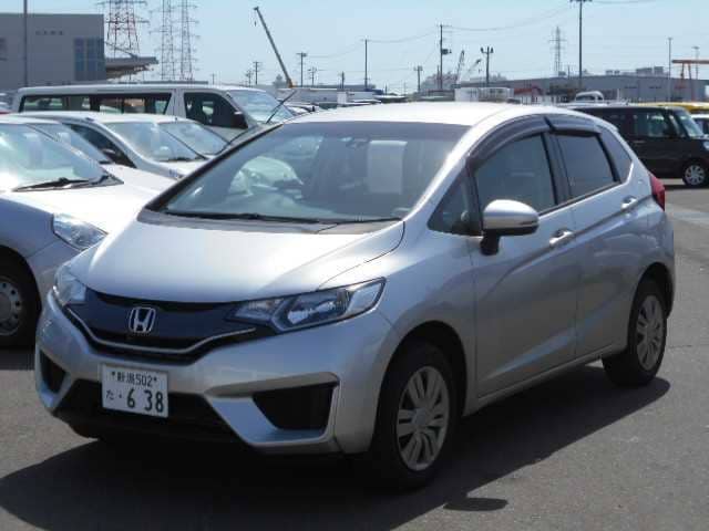 HONDA / Fit (DBA-GK4)