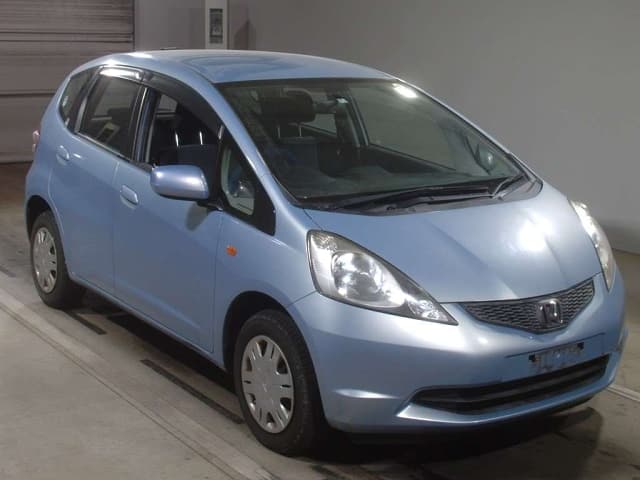 HONDA / Fit (DBA-GE6)