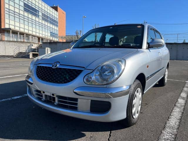 TOYOTA Duet