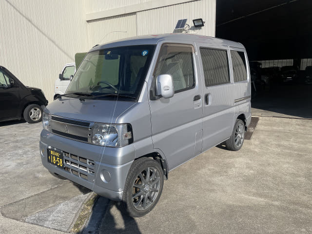 MITSUBISHI / Minicab Van (GBD-U61V)