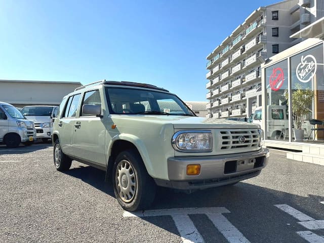 NISSAN Rasheen