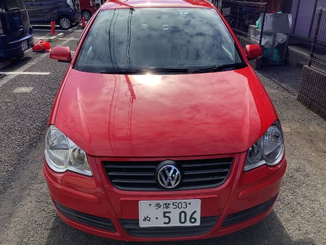 VOLKSWAGEN Polo