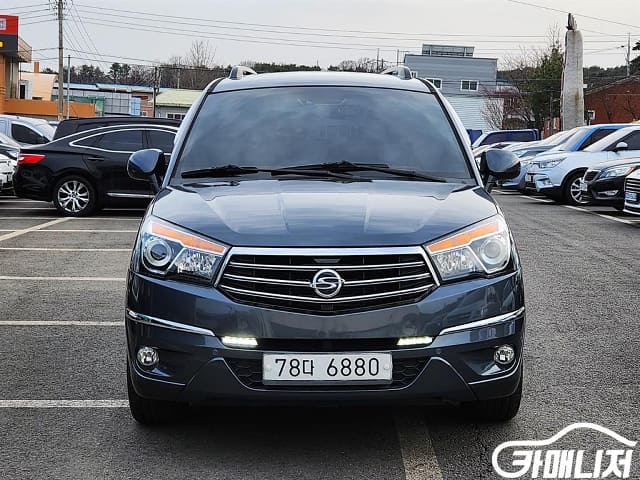 Ssangyong / Korando turismo (4WD)