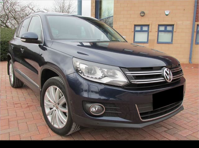 VOLKSWAGEN / Tiguan (0)