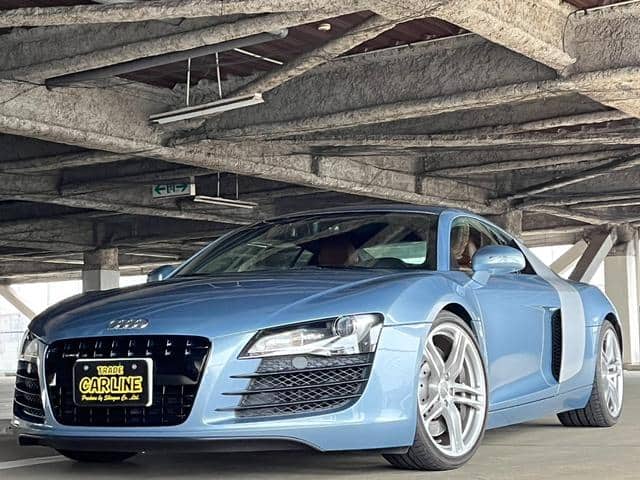 AUDI / R8 (42BYHF)