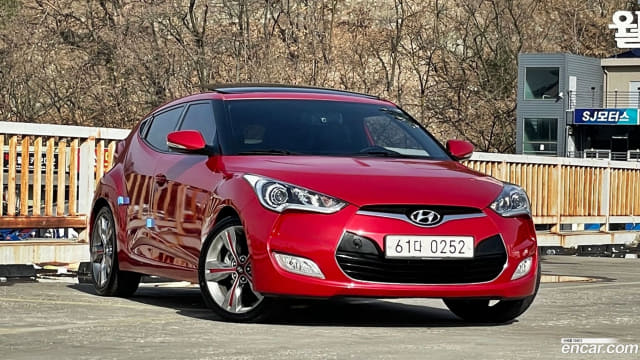HYUNDAI / Veloster (0)