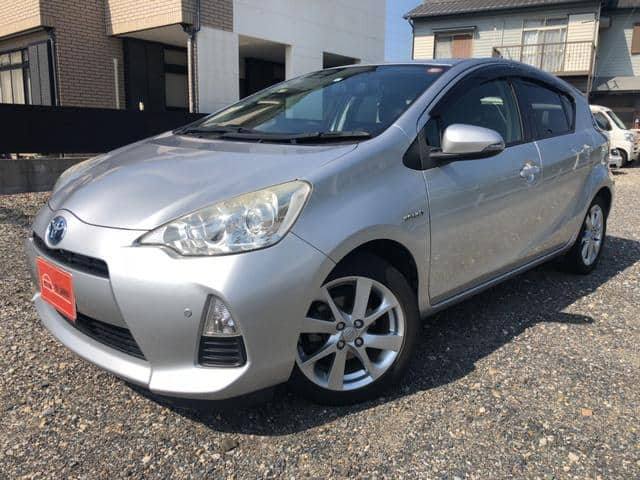TOYOTA / Aqua (NHP10)