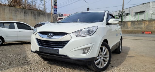 HYUNDAI / Tucson ix (0)