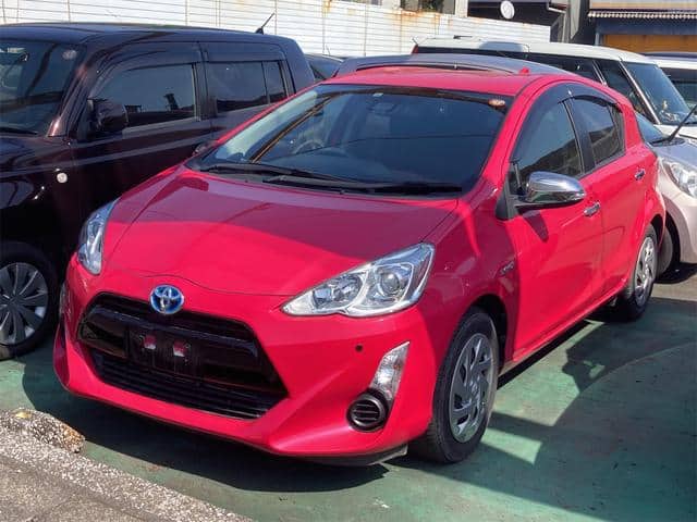 TOYOTA / Aqua (NHP10)