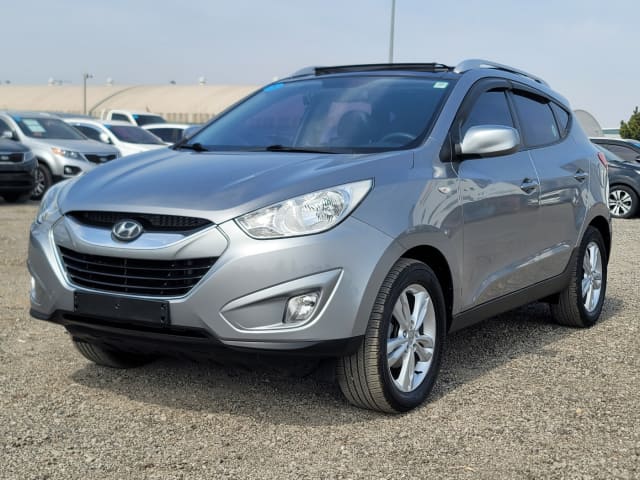 HYUNDAI / Tucson ix (0)