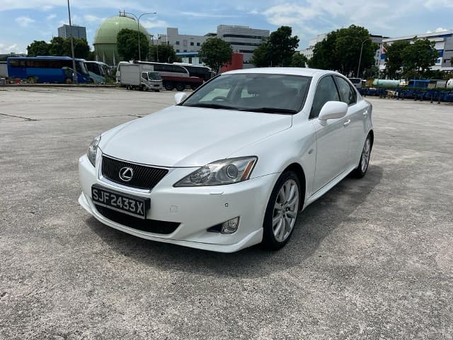 LEXUS IS