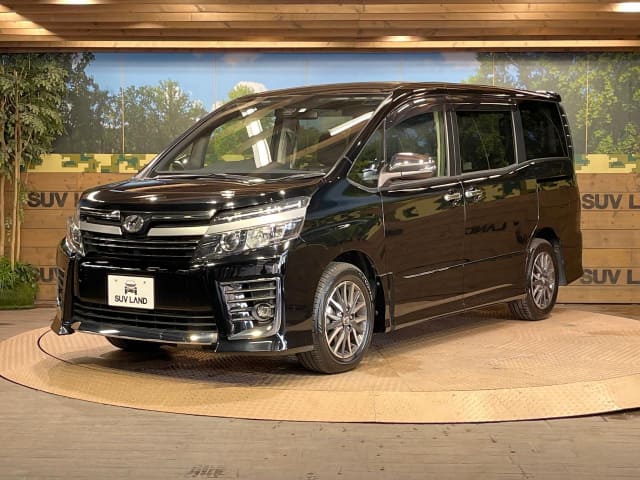 TOYOTA / Voxy (DBA-ZRR80W)