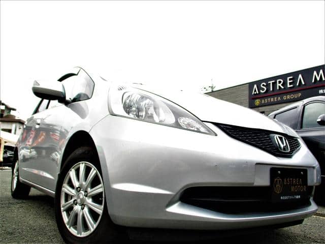 HONDA Fit.