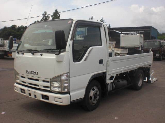 ISUZU / Elf Truck (NJR85A)