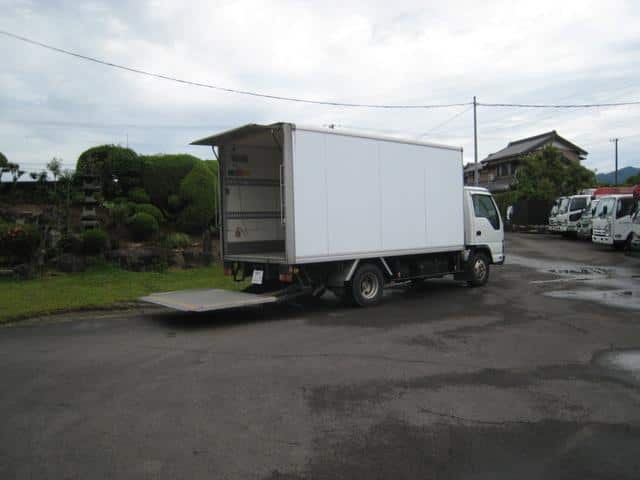 ISUZU / Elf Truck (NPR81AN)