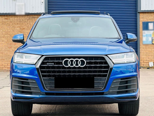 AUDI / Q7 (0)