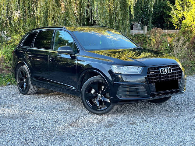 AUDI / Q7/ (0)