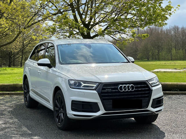 AUDI / Q7 (0)