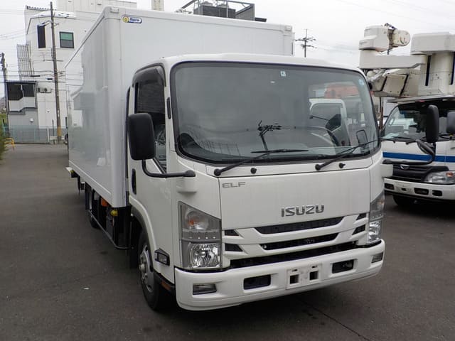 ISUZU / Elf Truck (TRG-NPR85AN)