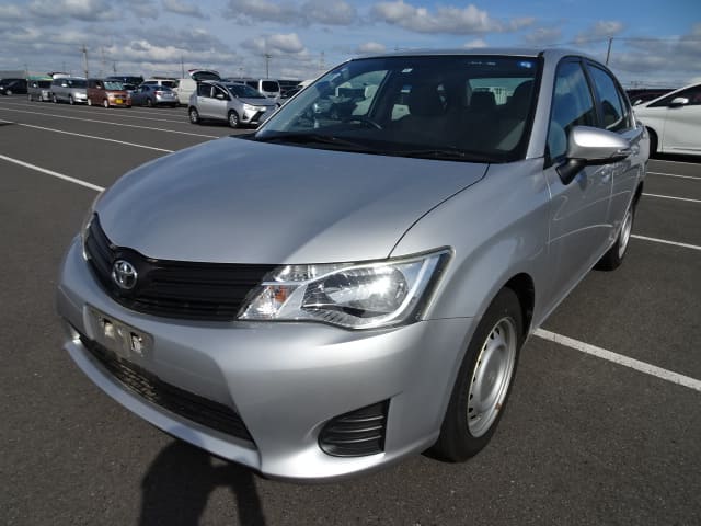 TOYOTA Corolla Axio]