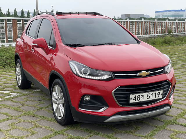 CHEVROLET The New Trax