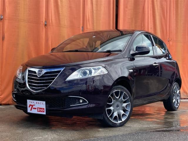 CHRYSLER Ypsilon