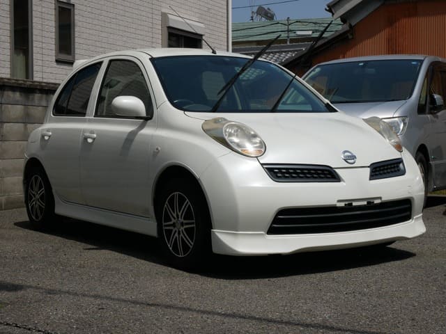 NISSAN March