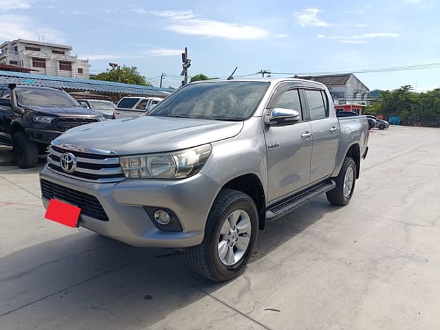 TOYOTA Hilux