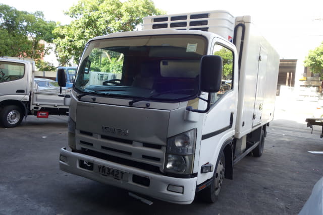 ISUZU Elf Truck]