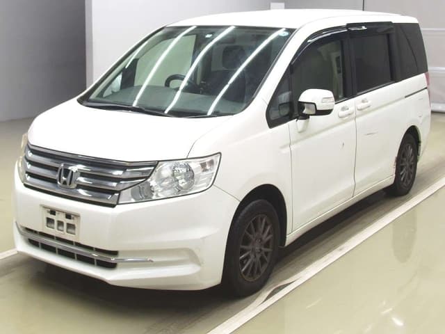 HONDA / Step WGN (DBA-RK1)