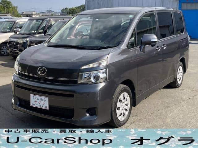 TOYOTA / Voxy (ZRR70G)