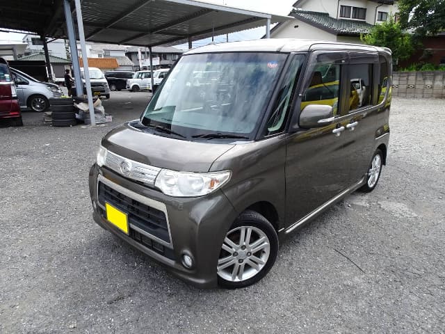 DAIHATSU / Tanto (DBA-L385S)