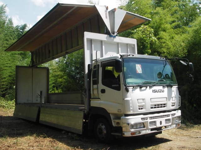 ISUZU Giga