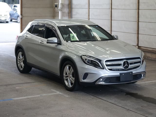 MERCEDES-BENZ / GLA-Class (DBA-156946)