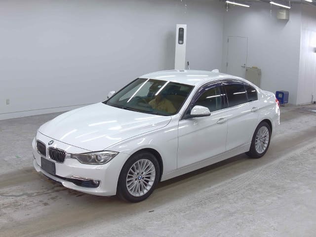BMW / 3 Series (DBA-3B20)