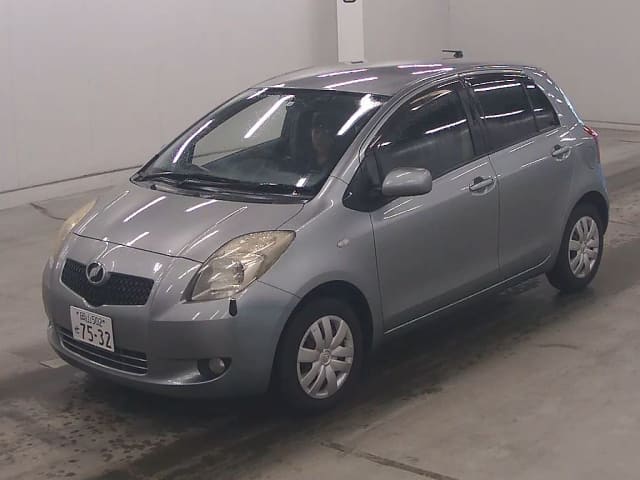 TOYOTA / Vitz (DBA-KSP90)
