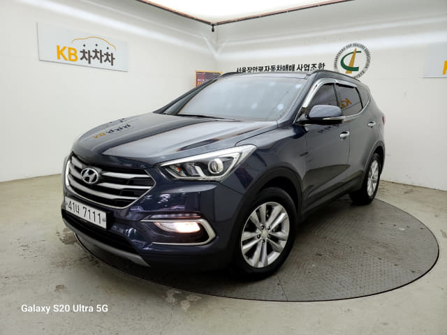 HYUNDAI / Santa Fe (0)