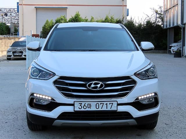 HYUNDAI / Santa Fe (0)