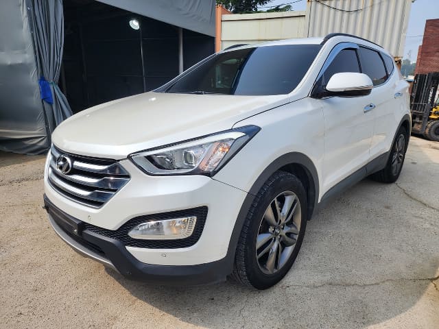 HYUNDAI / Santa Fe DM (0)