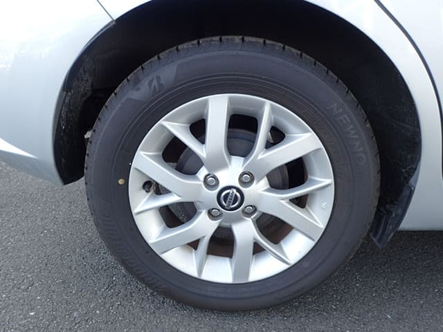 Local or import cars from kenya. Carhoot car Id 11