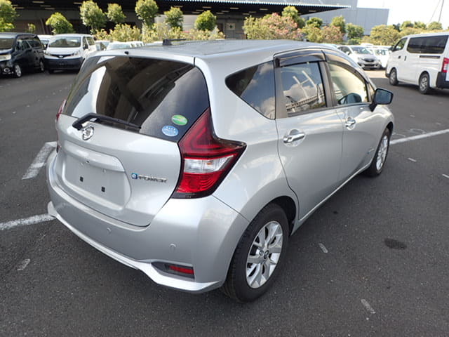 Local or import cars from kenya. Carhoot car Id 5