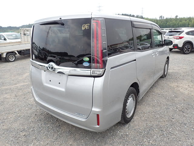 Local or import cars from kenya. Carhoot car Id 5