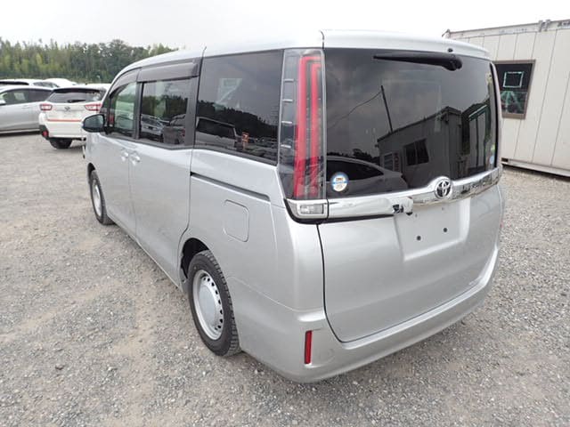 Local or import cars from kenya. Carhoot car Id 3