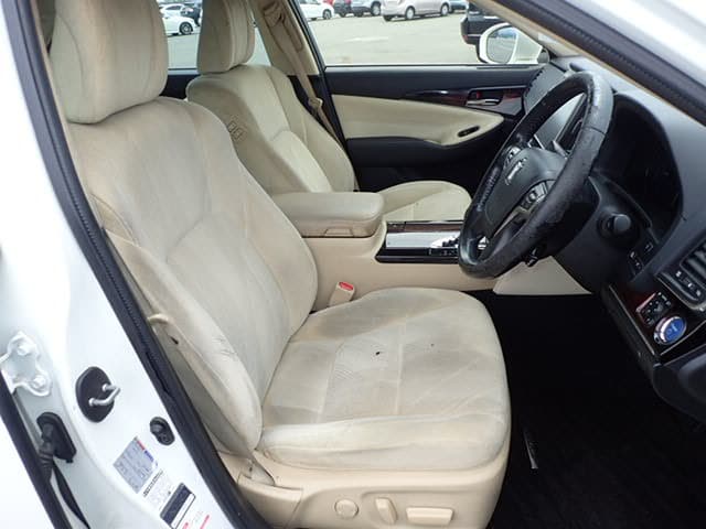 Local or import cars from kenya. Carhoot car Id 25