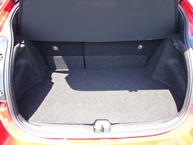 Local or import cars from kenya. Carhoot car Id 28