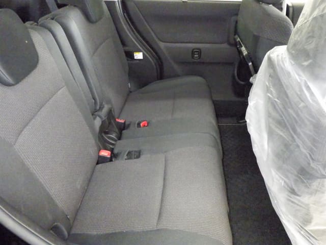 Local or import cars from kenya. Carhoot car Id 5