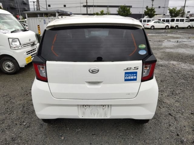 Local or import cars from kenya. Carhoot car Id 3