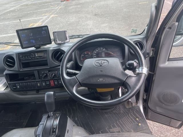 Local or import cars from kenya. Carhoot car Id 3