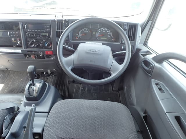 Local or import cars from kenya. Carhoot car Id 25